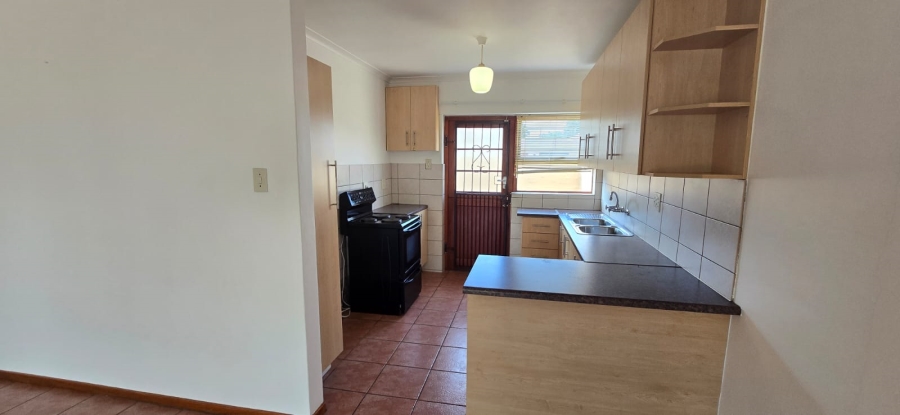 To Let 1 Bedroom Property for Rent in Eversdal Western Cape